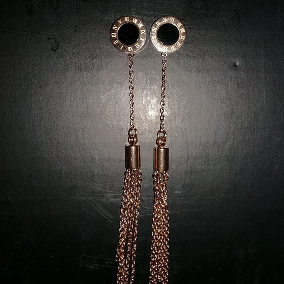 earings - Picture 2 of 4